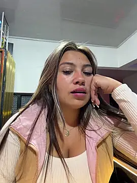 LIZ-06_'s Live XXX Chat