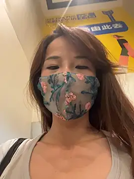 kiss_loo Live XXX Chat