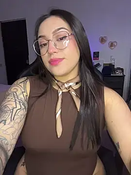 Lilyhotson's Live XXX Chat