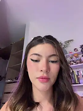 Your_Honeey Chat XXX in diretta