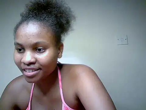 Swt_smiles Chat XXX live