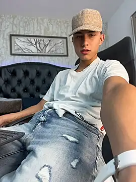 Lander_Cruz Live XXX-chat