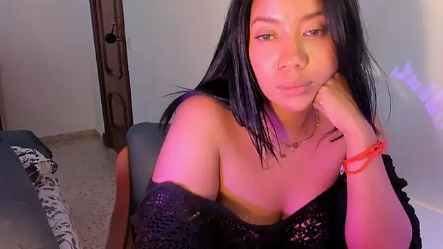 NicolePasqualott Chat XXX in diretta