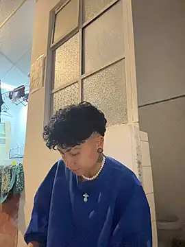 ian_mathias_ লাইভ XXX চ্যাট