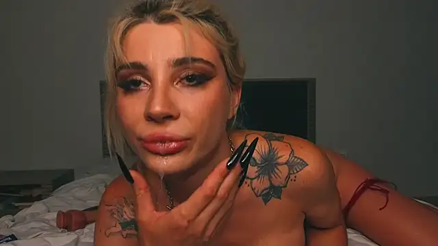 Ashley-Urban's Live XXX Chat