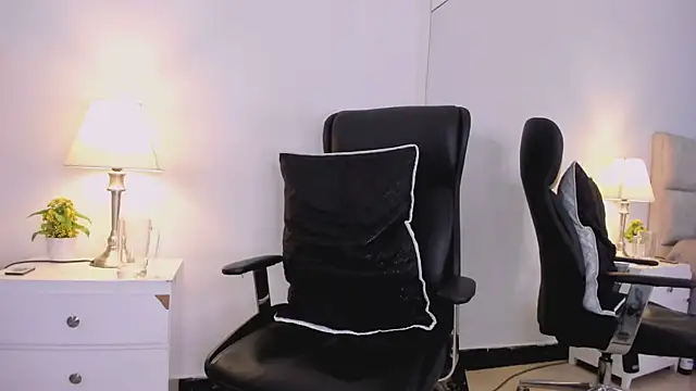 Chriss_Diamond's Live XXX Chat