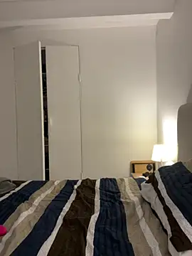 SelenaStone: онлайн-секс-чат