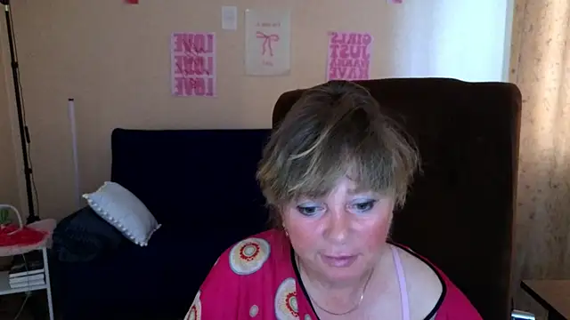 Chat XXX ao vivo de Melania_Cook