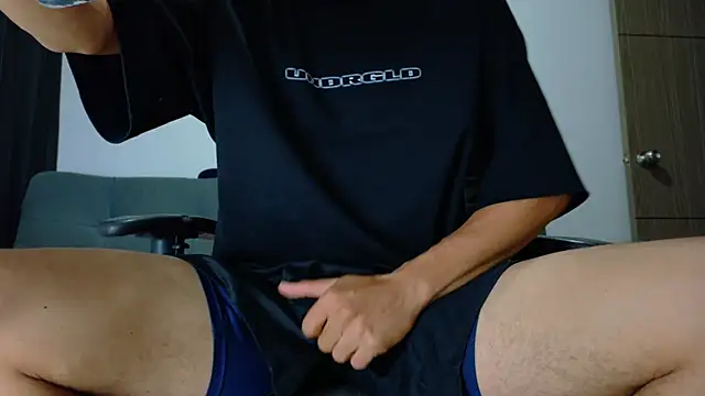 bully_boss – Naživo XXX chat