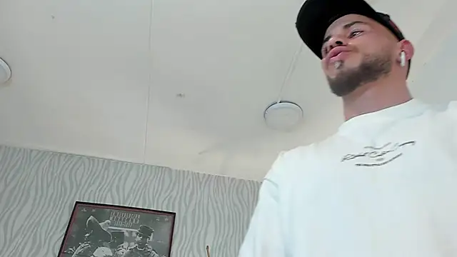 dylan_jacobx Show Webcam