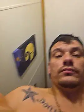 twistafatpipe's Live XXX Chat