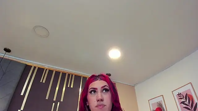 SaraLjordadのライブXXXチャット
