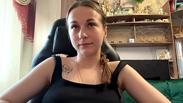 TaIliedGuest XXX чат на живо