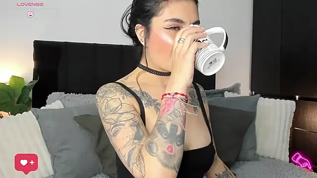 Chat +18 de Amarae_ ao vivo