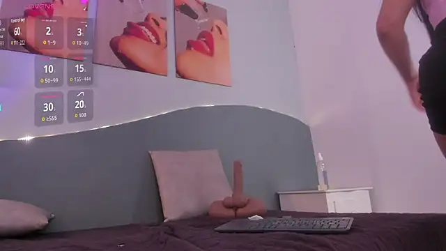 CannelaSmith's Live XXX Chat