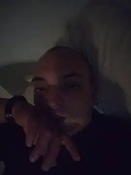 FedericoBigDixx Show in webcam