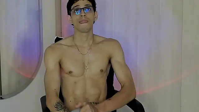 Chatroom XXX en direct de Mheysam_Youngerx