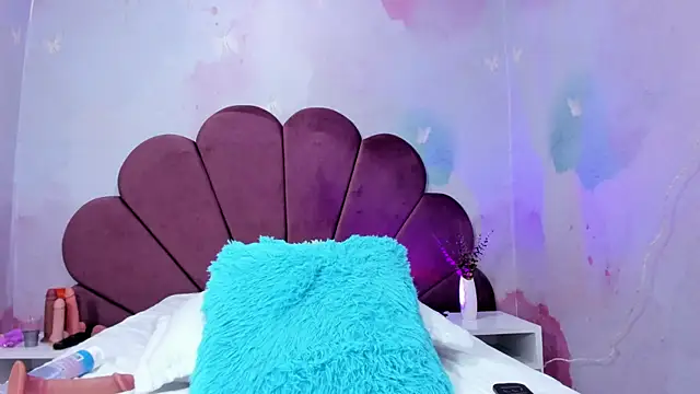 Chat +18 de Kendall_curves ao vivo