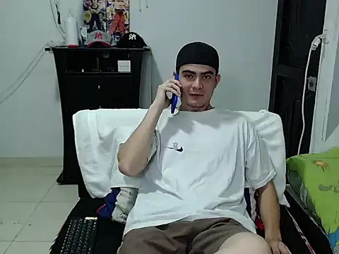 Zac_Efront: онлайн-секс-чат