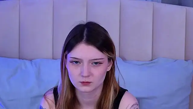 AlyssFrost's Live XXX Chat