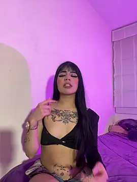 -Brittanny: απευθείας συνομιλία ΧΧΧ