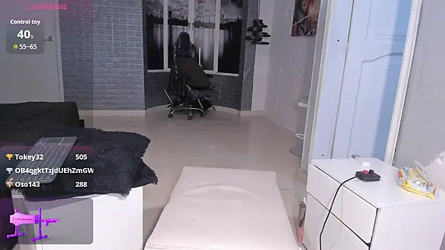 Laross25's Live XXX Chat