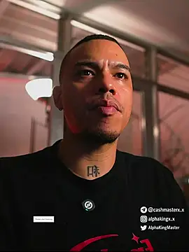 AlphaMasterXxx 라이브 XXX 채팅