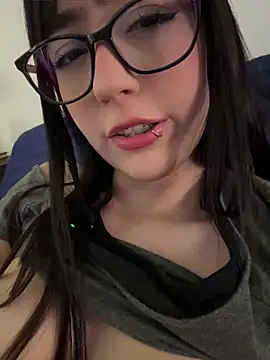 Hinata_3 Live XXX Chat