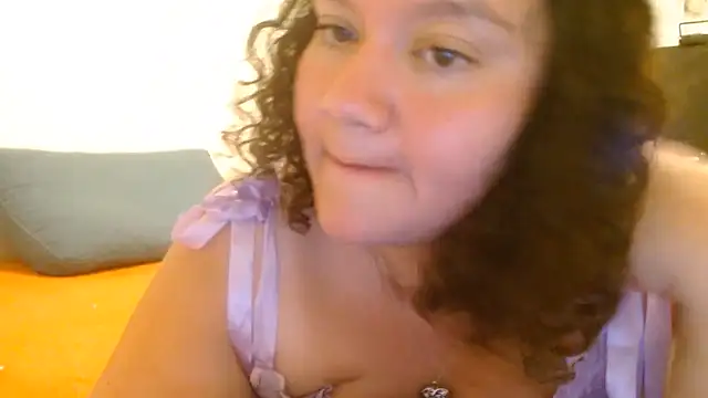 HeidiSanabria's Live XXX Chat