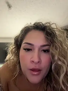 Sara_smiiith211's Live XXX Chat