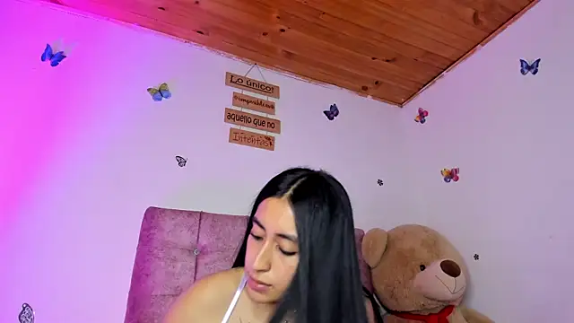 Lia_Roses3x Chat XXX live