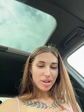 צ'אט XXX בשידור חי של Charming_Ritta