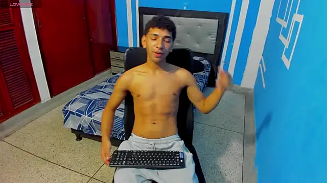 efrain_boy: онлайн-секс-чат