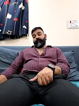 XXX chat uživo modela Fun_Guuy