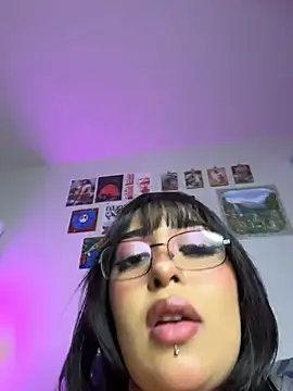 Chat +18 de Im_Nalaa ao vivo