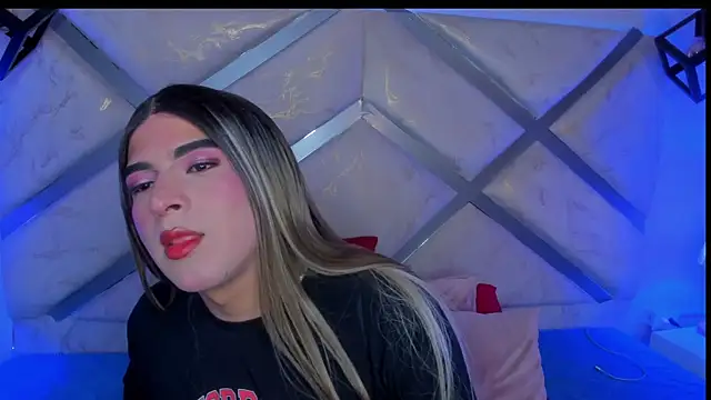 Živý XXX chat cami_rouxx