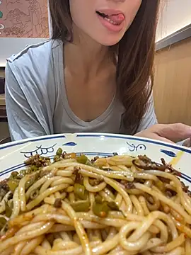 kiss_loo Chat XXX live