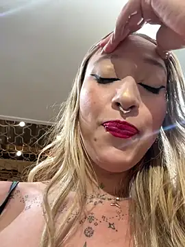 Chat XXX en directo de MollyCruz