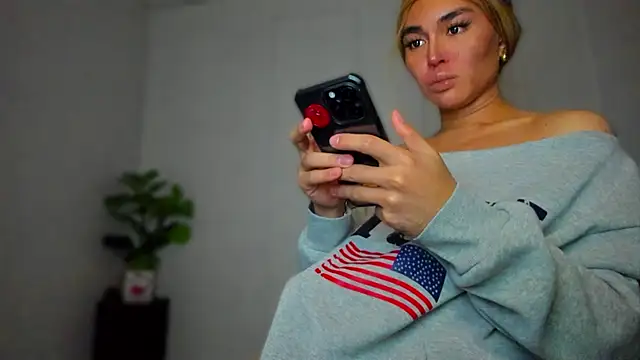 Živý XXX chat MistressNextDoor_