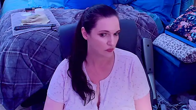 แชท XXX สดของ ninajaymes