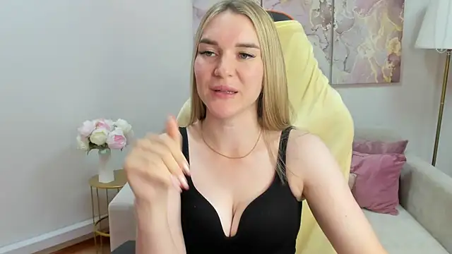 Živý XXX chat RoxyReignn
