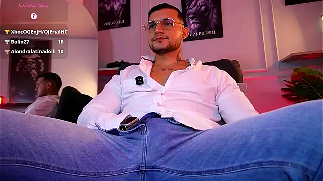 Marco_Vega élő XXX-chatje