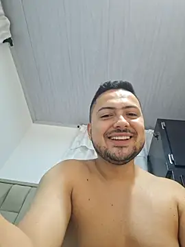 ORTIZ96hot XXX чат на живо