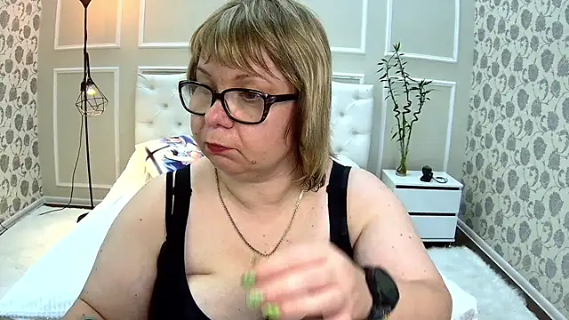 دردشة BonnnyBoobsy الجنسية المباشرة
