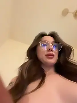 JoleneJade Chat XXX in diretta