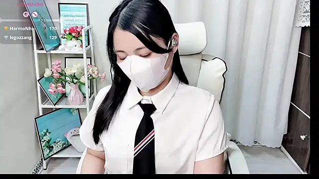 Clover_Nhi Chat XXX live