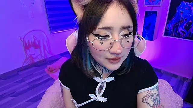 XXX chat uživo modela Miwa_violet