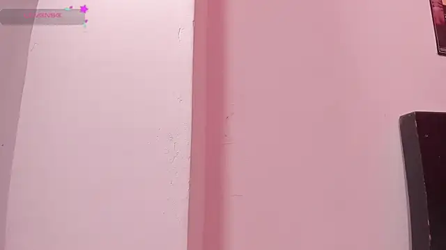 MissCurvyTop লাইভ XXX চ্যাট