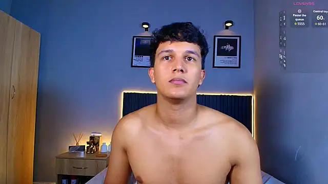 Leo_Savage_のウェブカメラショー