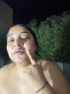 Czat XXX na żywo – Luna_Juicyberry